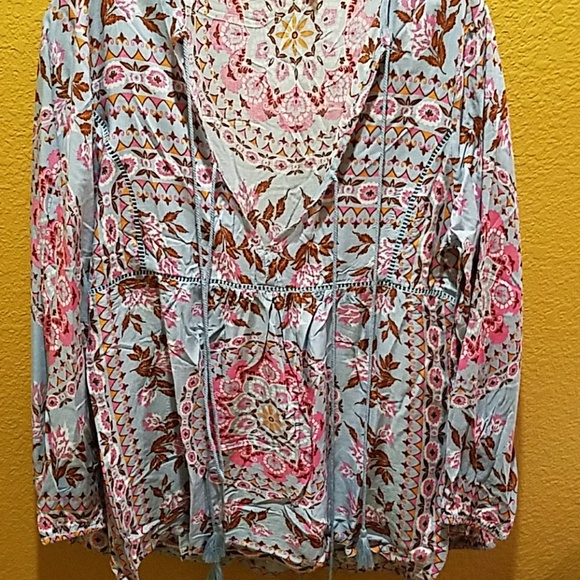 SOLD Mandala Blouse Pandora - Picture 3 of 6